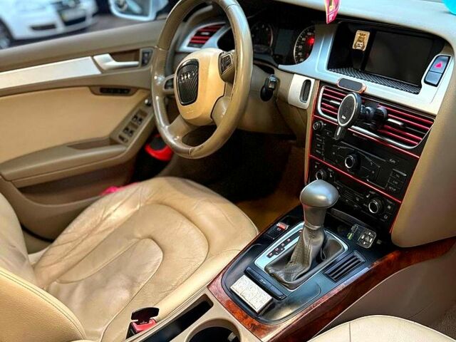 Белый Ауди А4, объемом двигателя 2 л и пробегом 331 тыс. км за 9000 $, фото 8 на Automoto.ua