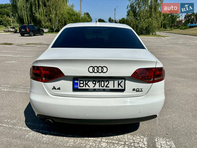 Белый Ауди А4, объемом двигателя 1.98 л и пробегом 291 тыс. км за 11000 $, фото 3 на Automoto.ua