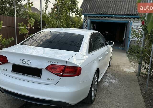 Ауди А4 2012 в Виннице на Automoto.ua Белый Ауди А4, объемом двигателя 2 л и пробегом 247 тыс. км за 11850 $, фото 5 на Automoto.ua