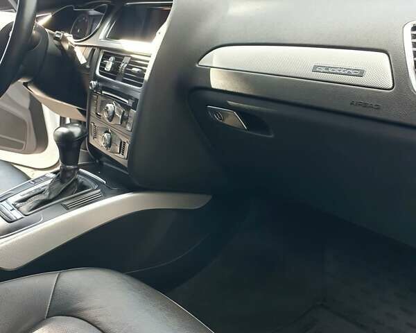 Белый Ауди А4, объемом двигателя 2 л и пробегом 212 тыс. км за 11500 $, фото 23 на Automoto.ua