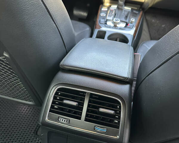 Ауди А4 2012 в Львове на Automoto.ua Белый Ауди А4, объемом двигателя 1.98 л и пробегом 231 тыс. км за 12500 $, фото 9 на Automoto.ua