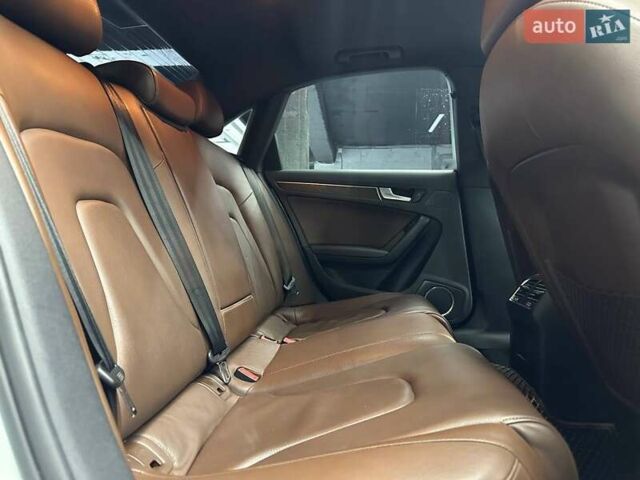 Белый Ауди А4, объемом двигателя 2 л и пробегом 220 тыс. км за 12600 $, фото 8 на Automoto.ua