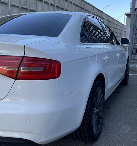 Белый Ауди А4, объемом двигателя 1.8 л и пробегом 208 тыс. км за 11000 $, фото 6 на Automoto.ua