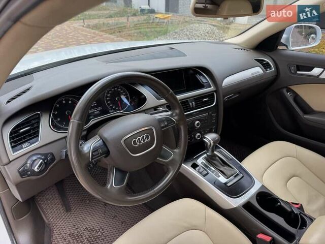 Ауді А4 2012 у Ирпене на Automoto.ua Білий Ауді А4, об'ємом двигуна 1.98 л та пробігом 240 тис. км за 10900 $, фото 7 на Automoto.ua
