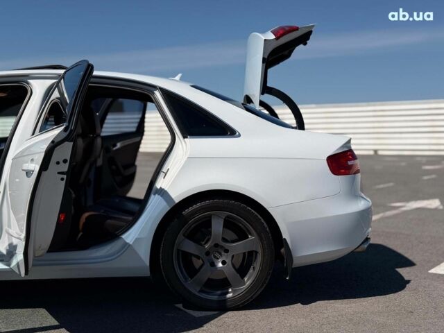 Белый Ауди А4, объемом двигателя 2 л и пробегом 99 тыс. км за 14290 $, фото 26 на Automoto.ua