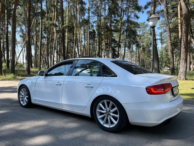 Белый Ауди А4, объемом двигателя 2 л и пробегом 208 тыс. км за 9900 $, фото 12 на Automoto.ua