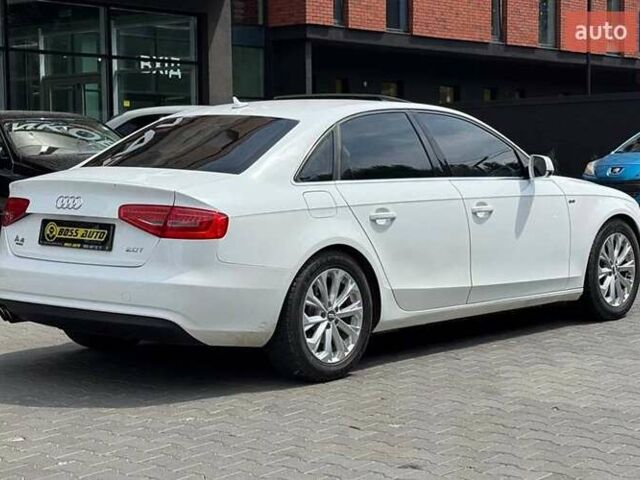 Ауди А4 2012 в Черновцах на Automoto.ua Белый Ауди А4, объемом двигателя 1.98 л и пробегом 225 тыс. км за 11900 $, фото 5 на Automoto.ua