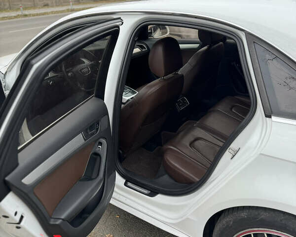 Белый Ауди А4, объемом двигателя 1.98 л и пробегом 270 тыс. км за 9200 $, фото 6 на Automoto.ua