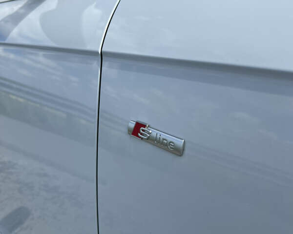 Ауди А4 2012 в Ровно на Automoto.ua Белый Ауди А4, объемом двигателя 1.98 л и пробегом 225 тыс. км за 13000 $, фото 7 на Automoto.ua