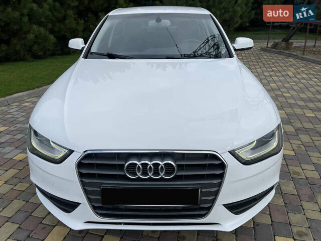 Белый Ауди А4, объемом двигателя 1.8 л и пробегом 220 тыс. км за 12500 $, фото 9 на Automoto.ua