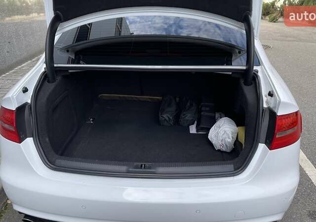 Белый Ауди А4, объемом двигателя 1.8 л и пробегом 208 тыс. км за 11000 $, фото 20 на Automoto.ua