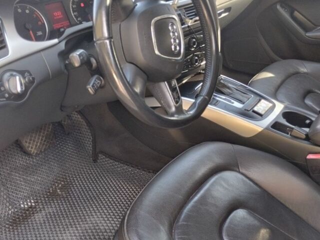 Белый Ауди А4, объемом двигателя 2 л и пробегом 280 тыс. км за 9200 $, фото 14 на Automoto.ua