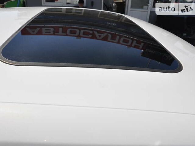 Білий Ауді А4, об'ємом двигуна 1.98 л та пробігом 225 тис. км за 10800 $, фото 13 на Automoto.ua