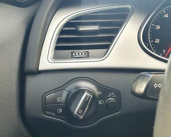 Белый Ауди А4, объемом двигателя 2 л и пробегом 212 тыс. км за 11500 $, фото 18 на Automoto.ua