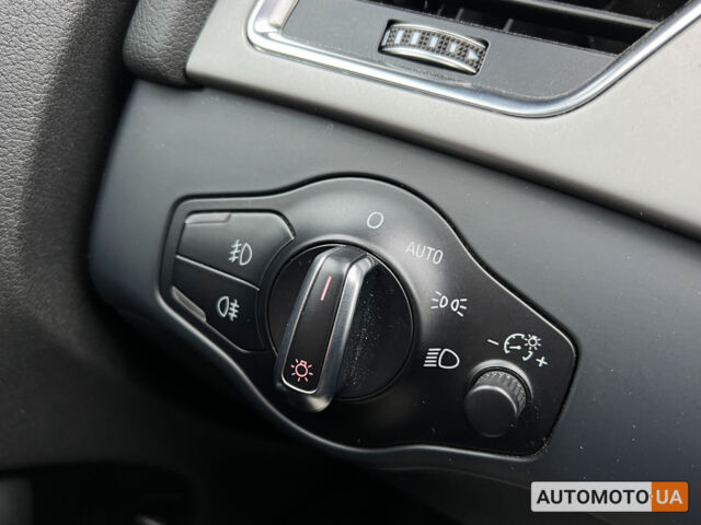Білий Ауді А4, об'ємом двигуна 2 л та пробігом 97 тис. км за 14799 $, фото 18 на Automoto.ua