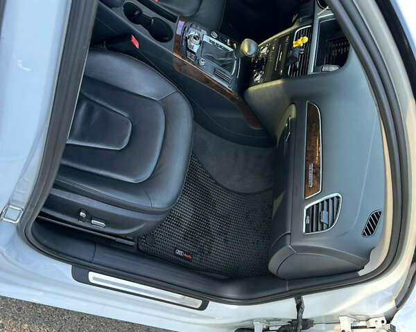 Ауди А4 2012 в Львове на Automoto.ua Белый Ауди А4, объемом двигателя 1.98 л и пробегом 231 тыс. км за 12500 $, фото 10 на Automoto.ua