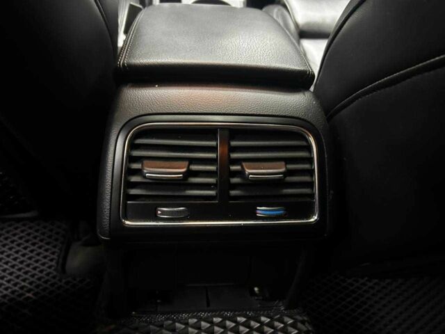 Білий Ауді А4, об'ємом двигуна 2 л та пробігом 225 тис. км за 10999 $, фото 13 на Automoto.ua