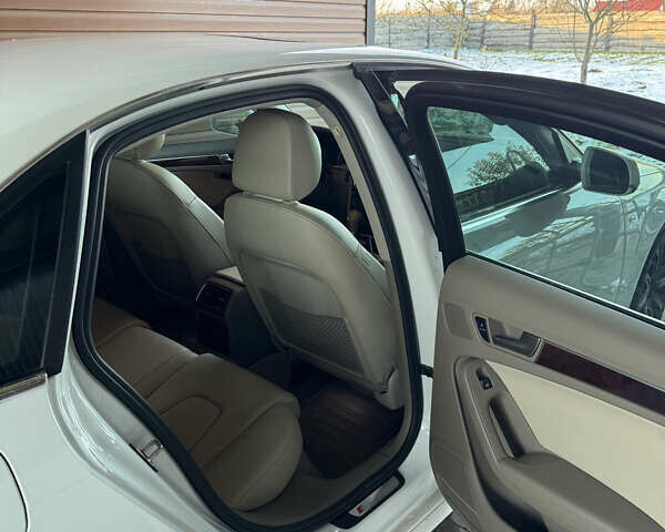 Белый Ауди А4, объемом двигателя 1.98 л и пробегом 193 тыс. км за 12300 $, фото 16 на Automoto.ua