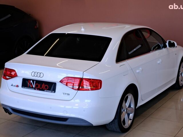 Белый Ауди А4, объемом двигателя 1.8 л и пробегом 198 тыс. км за 10900 $, фото 4 на Automoto.ua