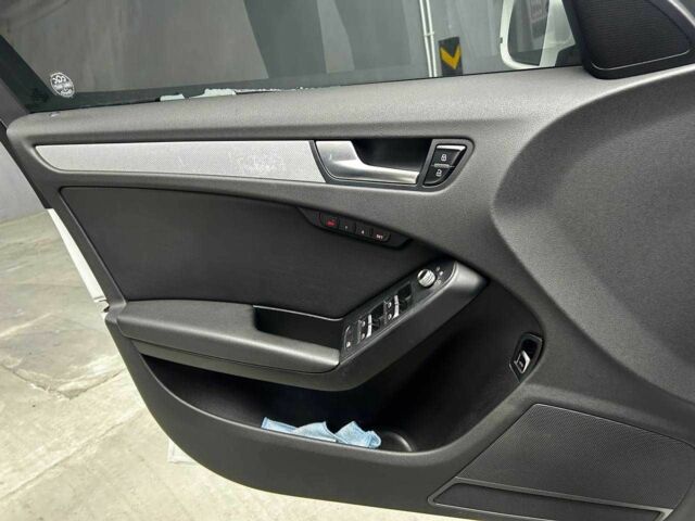 Білий Ауді А4, об'ємом двигуна 2 л та пробігом 225 тис. км за 10999 $, фото 7 на Automoto.ua