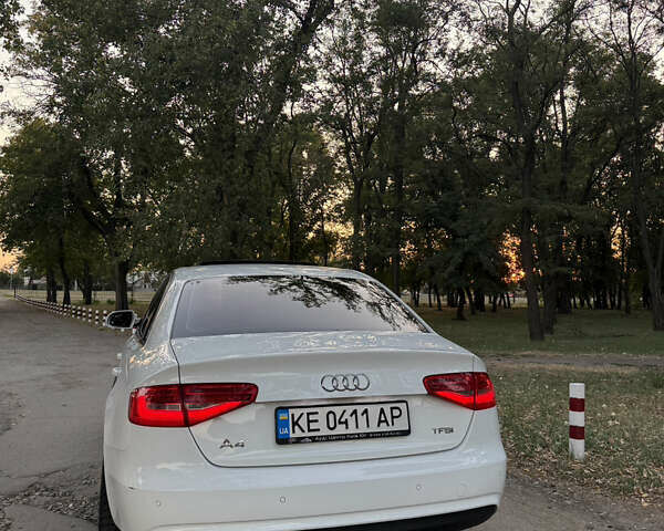 Белый Ауди А4, объемом двигателя 1.8 л и пробегом 268 тыс. км за 9500 $, фото 6 на Automoto.ua