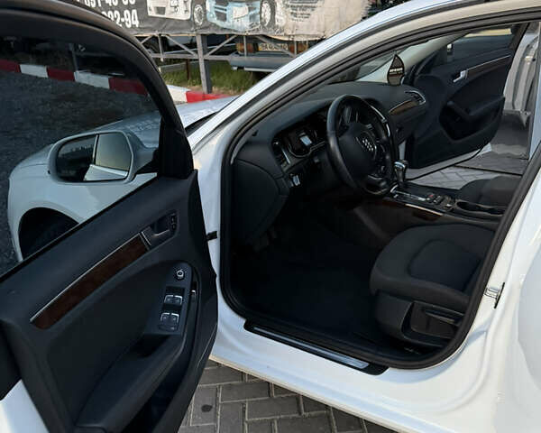 Белый Ауди А4, объемом двигателя 1.8 л и пробегом 222 тыс. км за 12500 $, фото 17 на Automoto.ua