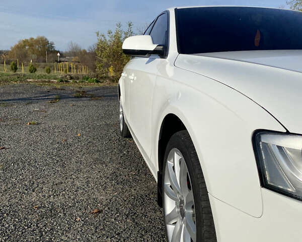 Белый Ауди А4, объемом двигателя 1.98 л и пробегом 178 тыс. км за 12500 $, фото 9 на Automoto.ua