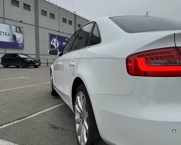 Білий Ауді А4, об'ємом двигуна 1.98 л та пробігом 213 тис. км за 11300 $, фото 14 на Automoto.ua