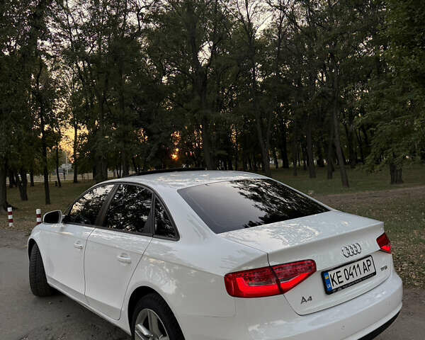 Белый Ауди А4, объемом двигателя 1.8 л и пробегом 268 тыс. км за 9500 $, фото 7 на Automoto.ua