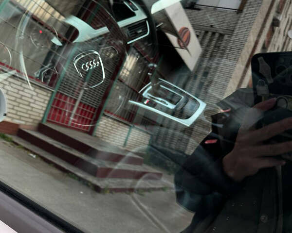 Білий Ауді А4, об'ємом двигуна 1.98 л та пробігом 200 тис. км за 9000 $, фото 15 на Automoto.ua