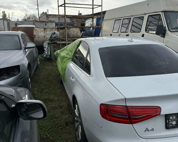 Білий Ауді А4, об'ємом двигуна 1.98 л та пробігом 200 тис. км за 5500 $, фото 3 на Automoto.ua