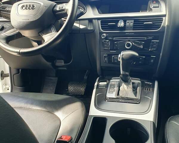 Белый Ауди А4, объемом двигателя 2 л и пробегом 212 тыс. км за 11500 $, фото 20 на Automoto.ua