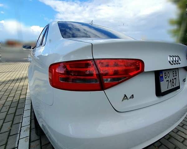 Белый Ауди А4, объемом двигателя 2 л и пробегом 212 тыс. км за 11500 $, фото 11 на Automoto.ua
