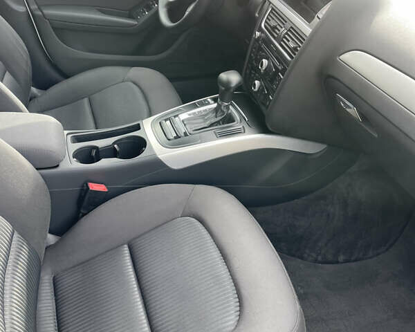 Белый Ауди А4, объемом двигателя 1.8 л и пробегом 220 тыс. км за 12500 $, фото 21 на Automoto.ua