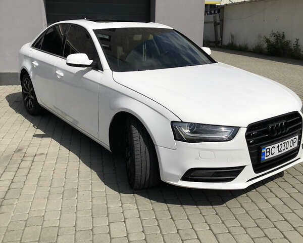 Ауди А4 2012 в Львове на Automoto.ua Белый Ауди А4, объемом двигателя 1.98 л и пробегом 128 тыс. км за 12500 $, фото 1 на Automoto.ua