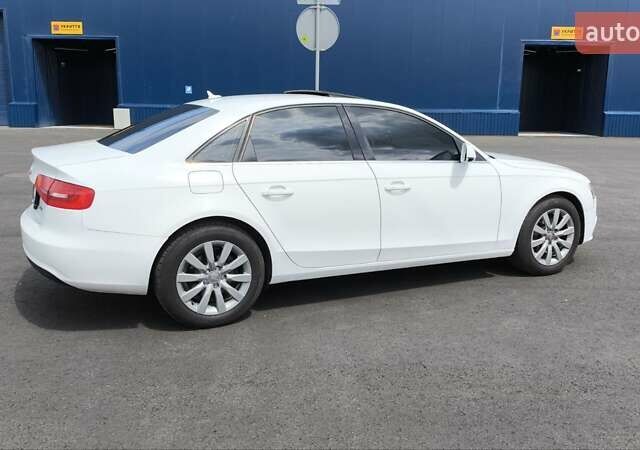 Белый Ауди А4, объемом двигателя 1.98 л и пробегом 273 тыс. км за 10500 $, фото 5 на Automoto.ua