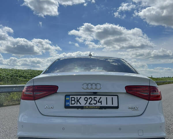 Ауди А4 2012 в Ровно на Automoto.ua Белый Ауди А4, объемом двигателя 1.98 л и пробегом 225 тыс. км за 13000 $, фото 4 на Automoto.ua