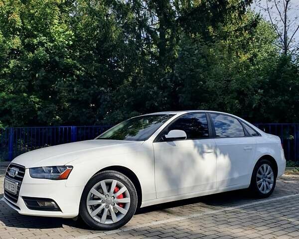 Белый Ауди А4, объемом двигателя 2 л и пробегом 212 тыс. км за 11500 $, фото 2 на Automoto.ua