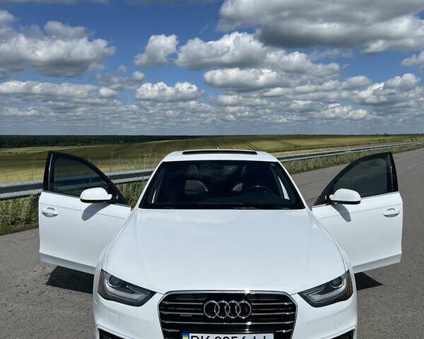 Ауди А4 2012 в Ровно на Automoto.ua Белый Ауди А4, объемом двигателя 1.98 л и пробегом 225 тыс. км за 13000 $, фото 3 на Automoto.ua