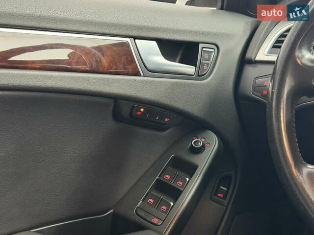 Белый Ауди А4, объемом двигателя 2 л и пробегом 119 тыс. км за 11700 $, фото 14 на Automoto.ua