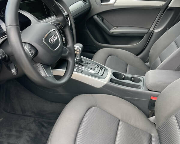 Белый Ауди А4, объемом двигателя 1.8 л и пробегом 220 тыс. км за 12500 $, фото 29 на Automoto.ua