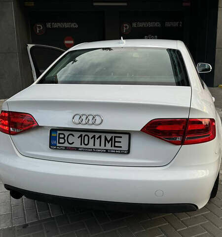 Білий Ауді А4, об'ємом двигуна 1.98 л та пробігом 200 тис. км за 9000 $, фото 11 на Automoto.ua
