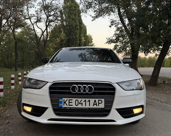 Белый Ауди А4, объемом двигателя 1.8 л и пробегом 268 тыс. км за 9500 $, фото 1 на Automoto.ua