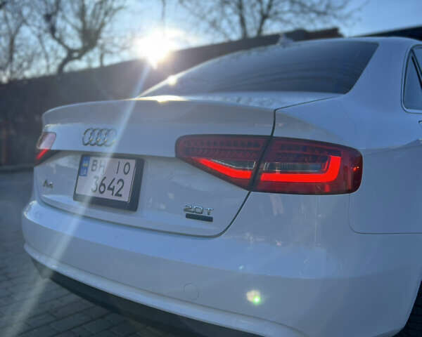 Белый Ауди А4, объемом двигателя 2 л и пробегом 223 тыс. км за 10300 $, фото 13 на Automoto.ua