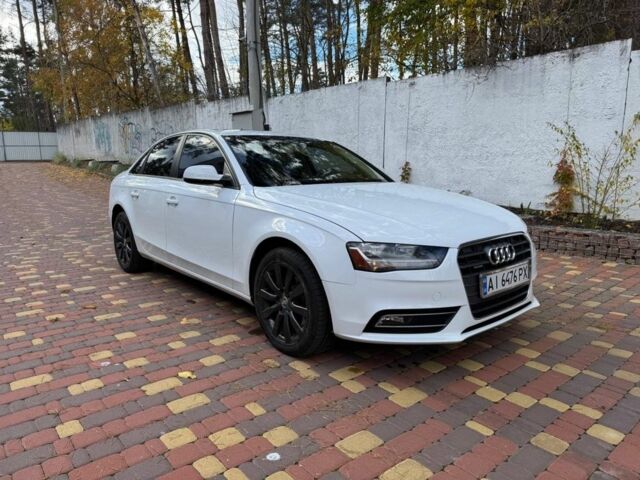 Белый Ауди А4, объемом двигателя 2 л и пробегом 237 тыс. км за 262 $, фото 1 на Automoto.ua