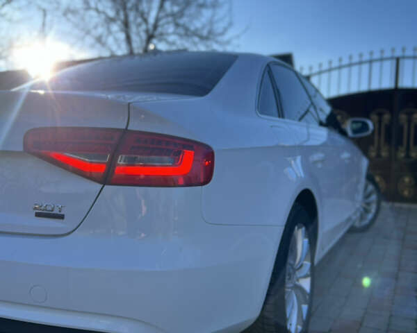 Белый Ауди А4, объемом двигателя 2 л и пробегом 223 тыс. км за 10300 $, фото 14 на Automoto.ua