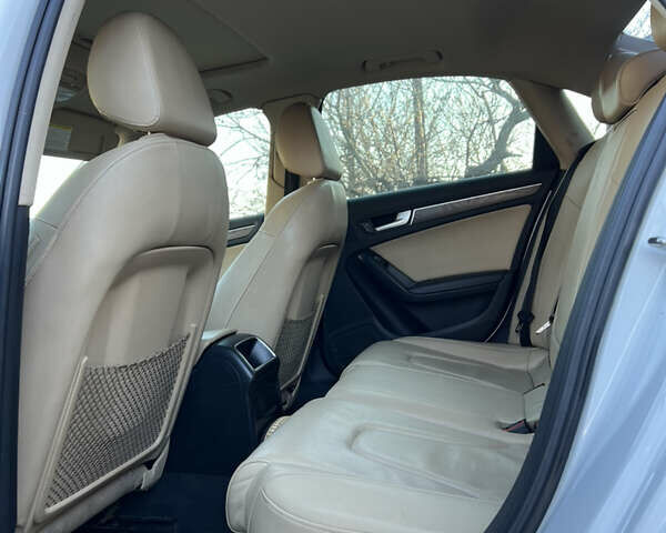 Белый Ауди А4, объемом двигателя 2 л и пробегом 223 тыс. км за 10300 $, фото 29 на Automoto.ua