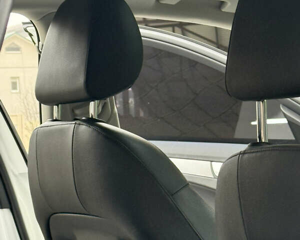 Белый Ауди А4, объемом двигателя 2 л и пробегом 116 тыс. км за 14500 $, фото 18 на Automoto.ua