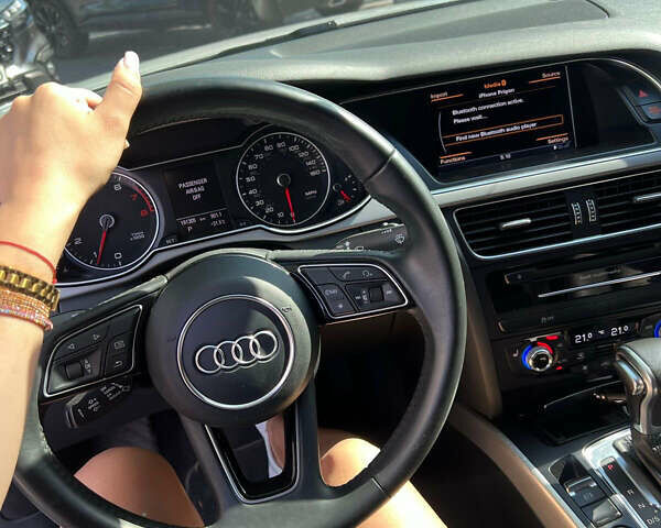 Білий Ауді А4, об'ємом двигуна 2 л та пробігом 211 тис. км за 10500 $, фото 4 на Automoto.ua
