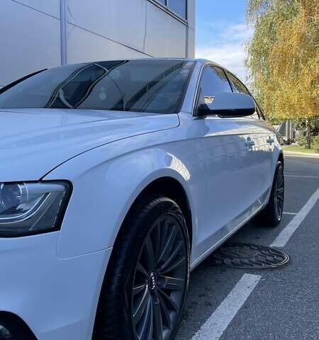 Белый Ауди А4, объемом двигателя 1.8 л и пробегом 208 тыс. км за 11000 $, фото 2 на Automoto.ua